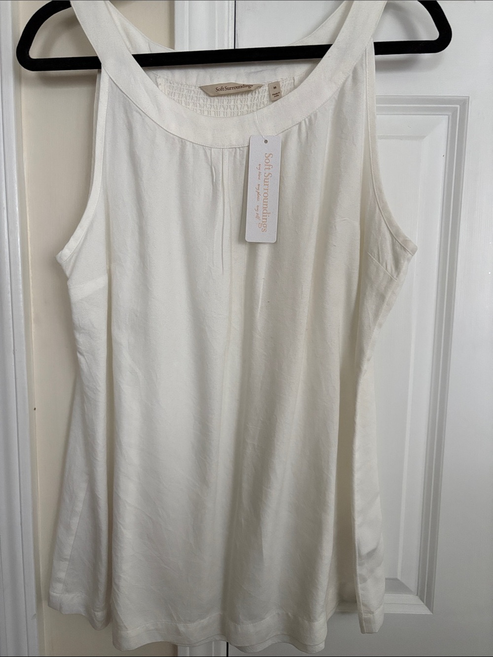 Soft Surroundings Cream Scoop Neck Tank